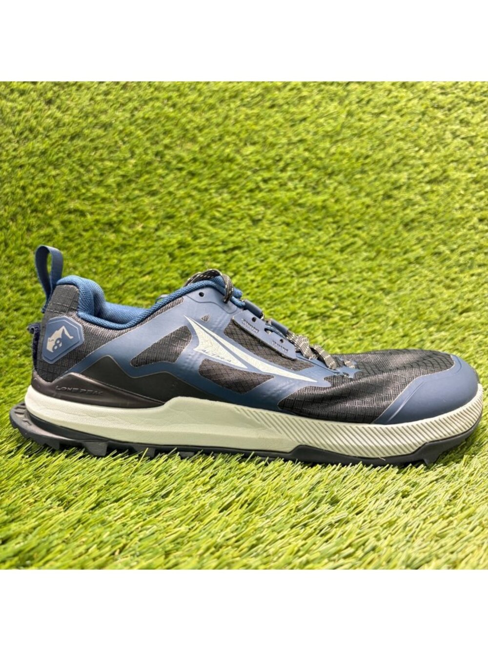 Altra Lone Peak 8 Mens Size 9 Black Blue Athletic Trail Running Shoes Sneakers